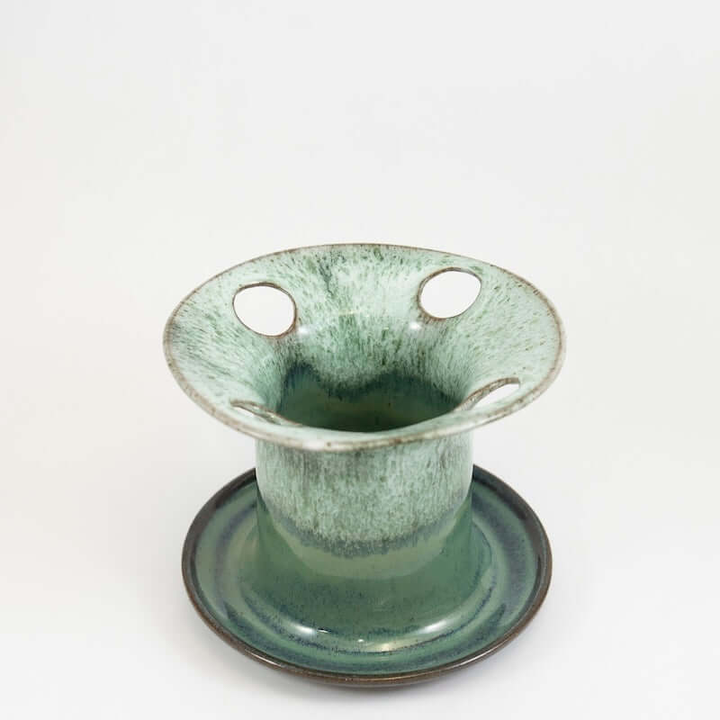 Toothbrush Holder in Lake