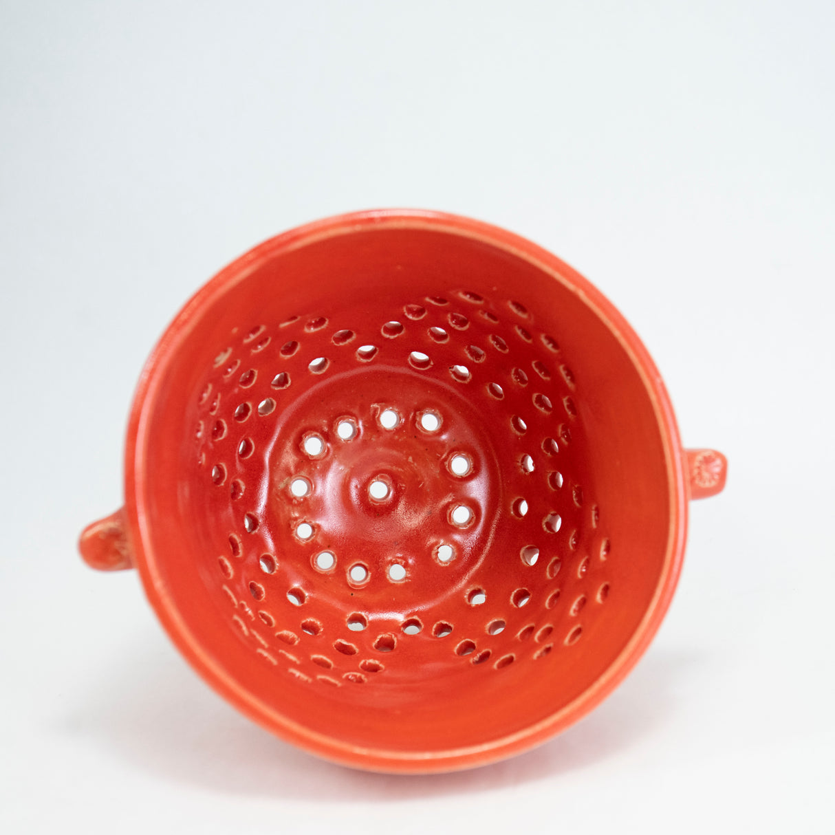 Berry Bowl in Coral Glaze