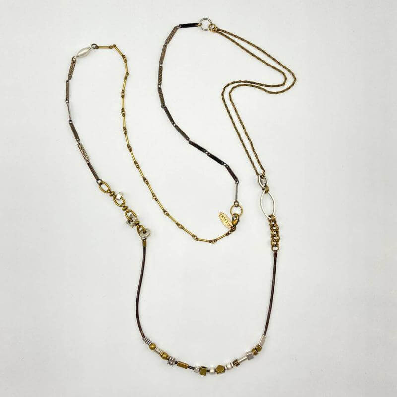 Collar largo y artístico