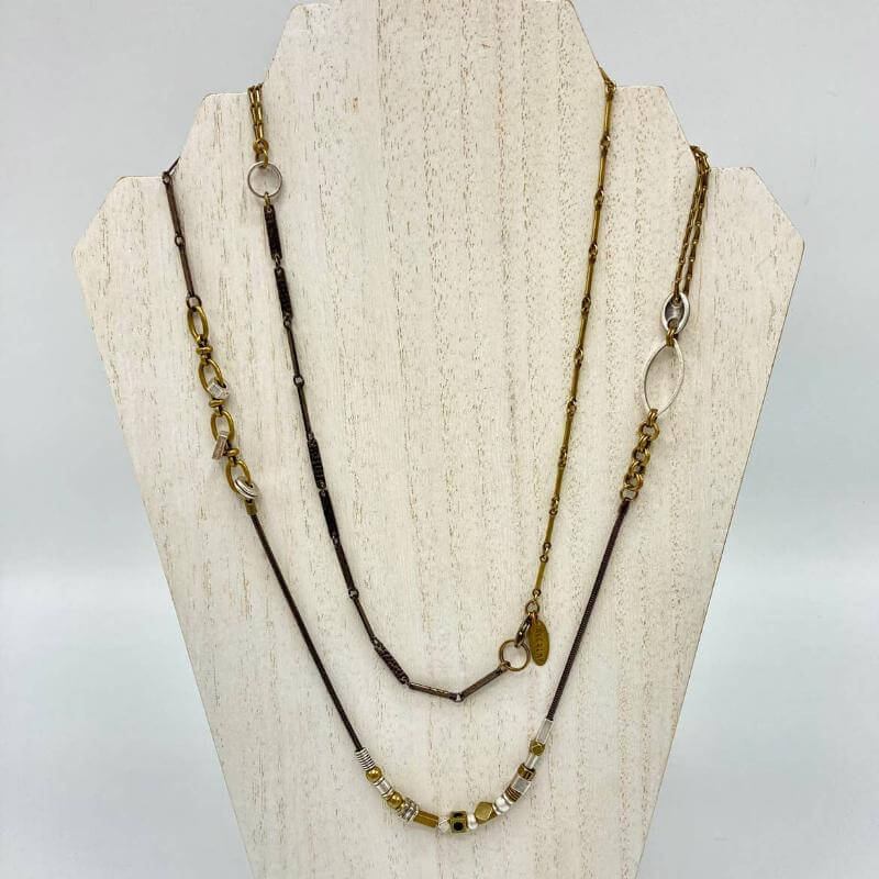 Collar largo y artístico