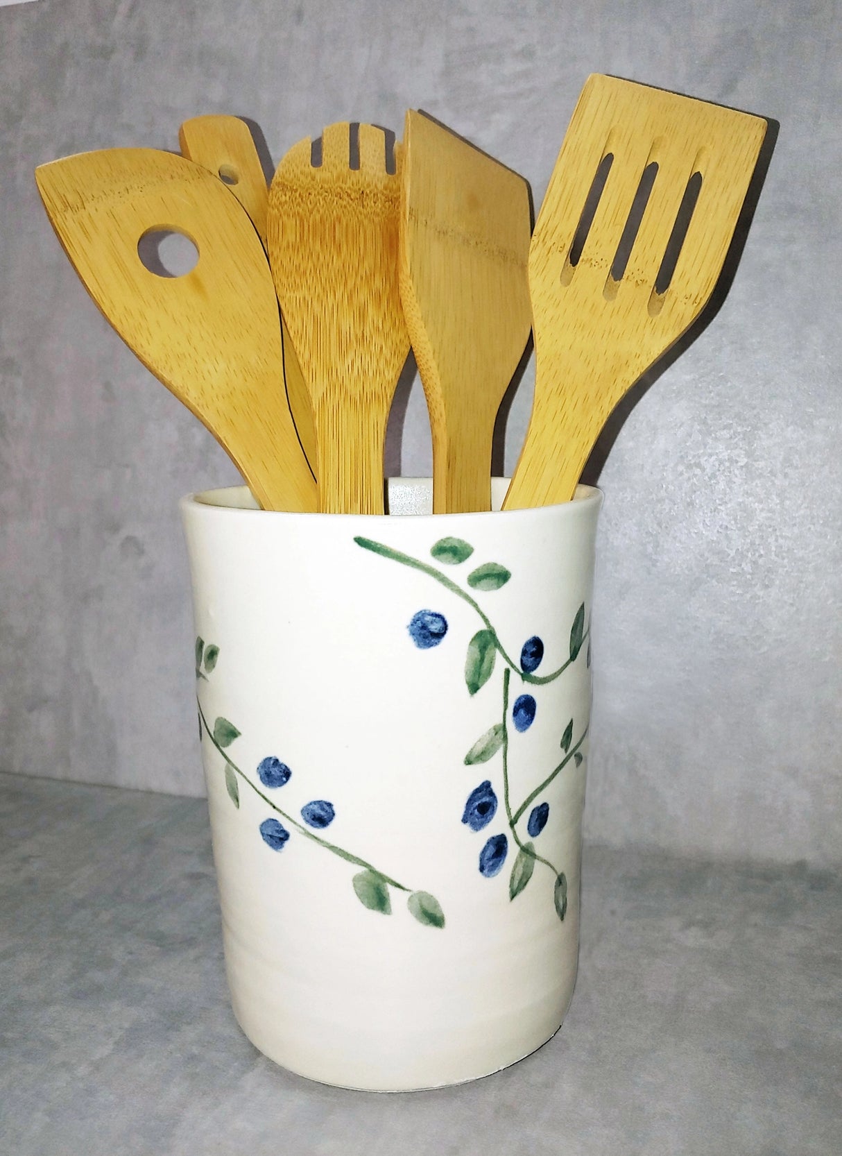 Utensil Holder with Blueberries