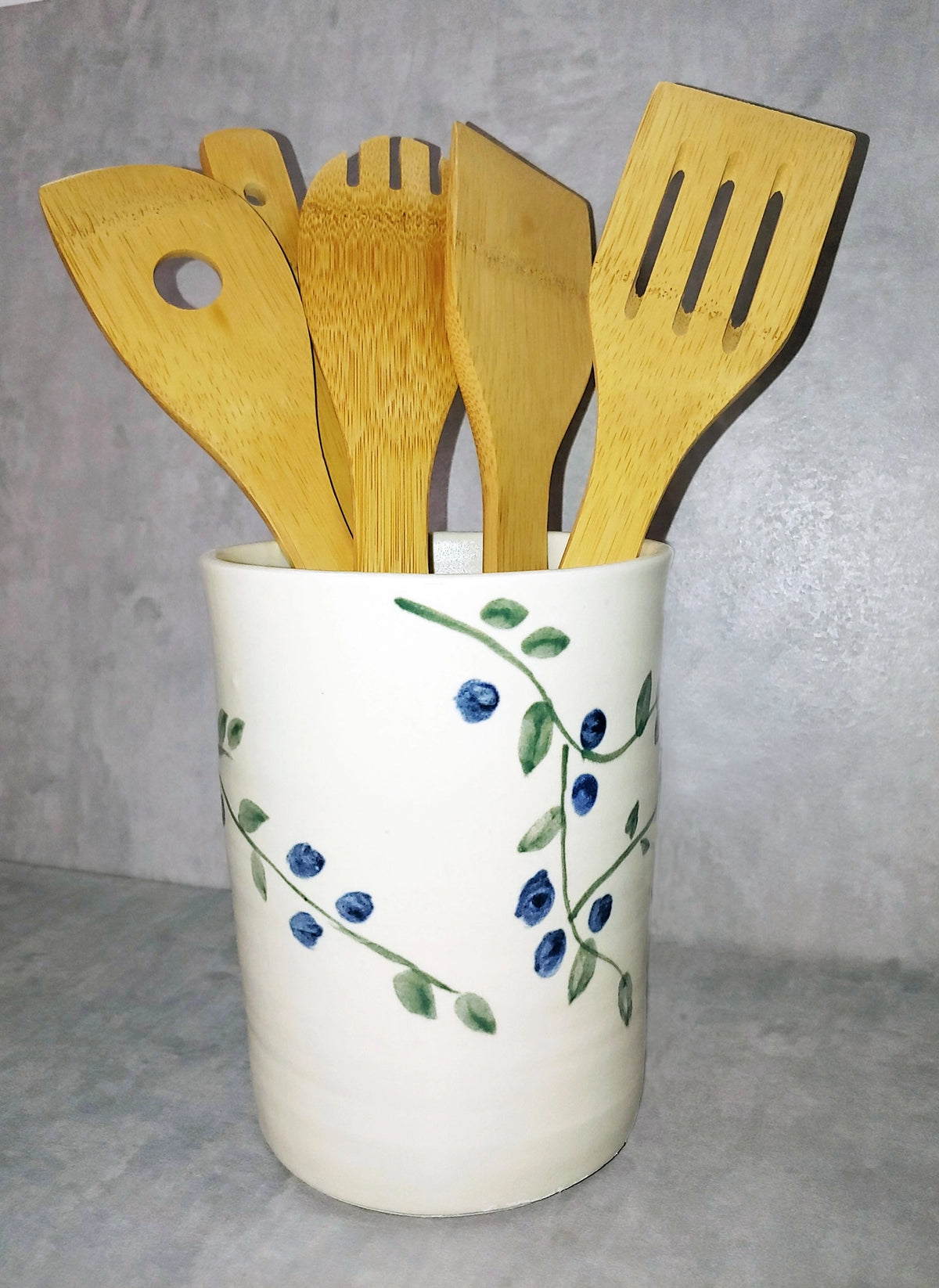 Utensil Holder with Blueberries