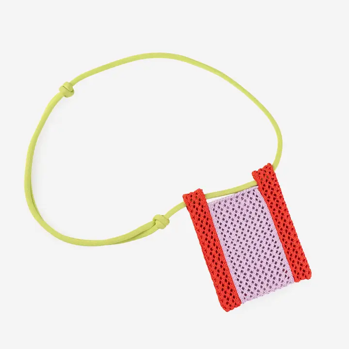 Raffia Phone Sling in Poppy Lilac