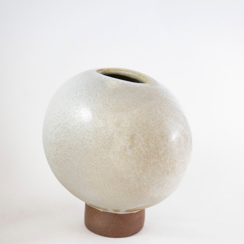Large Single White Sculpture by Robbie Heidinger