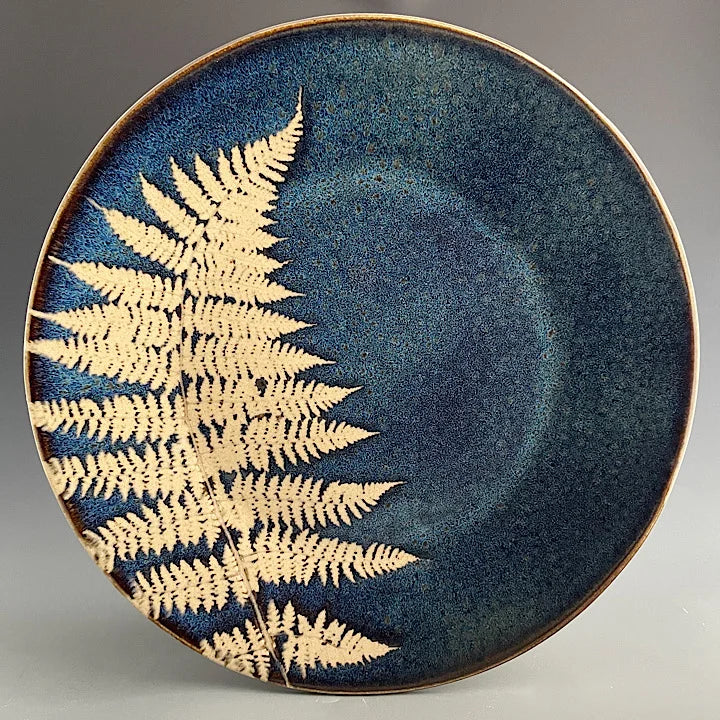 13" Round Platter with Fern