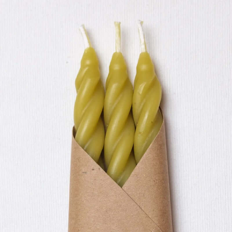 Chartreuse Beeswax Spiral Taper Candle - Thumbnail 2