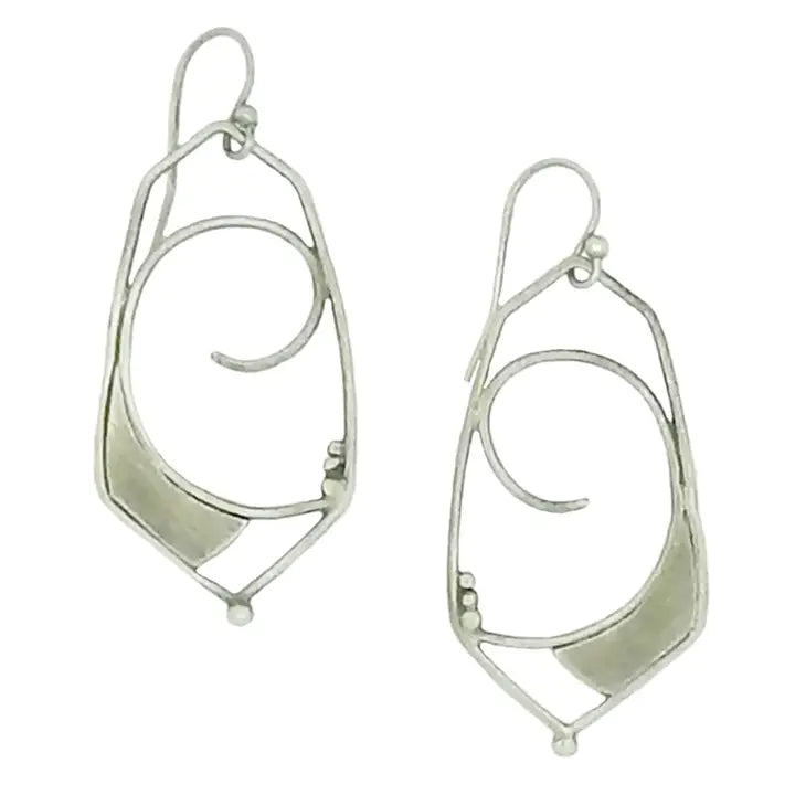 Medium Horn Pointed Earrings