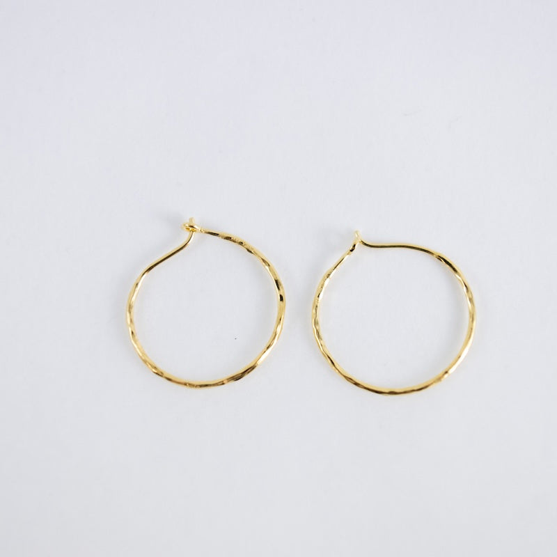Earrings 22mm Pounded Wire Hoop GV
