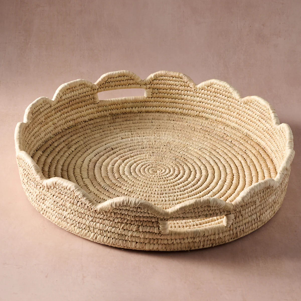 Seba Scalloped Palm Leaf Tray