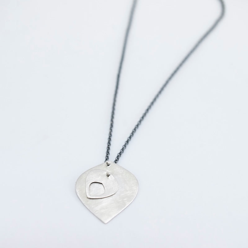 Plume Necklace