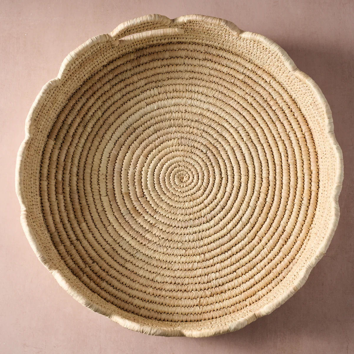 Seba Scalloped Palm Leaf Tray